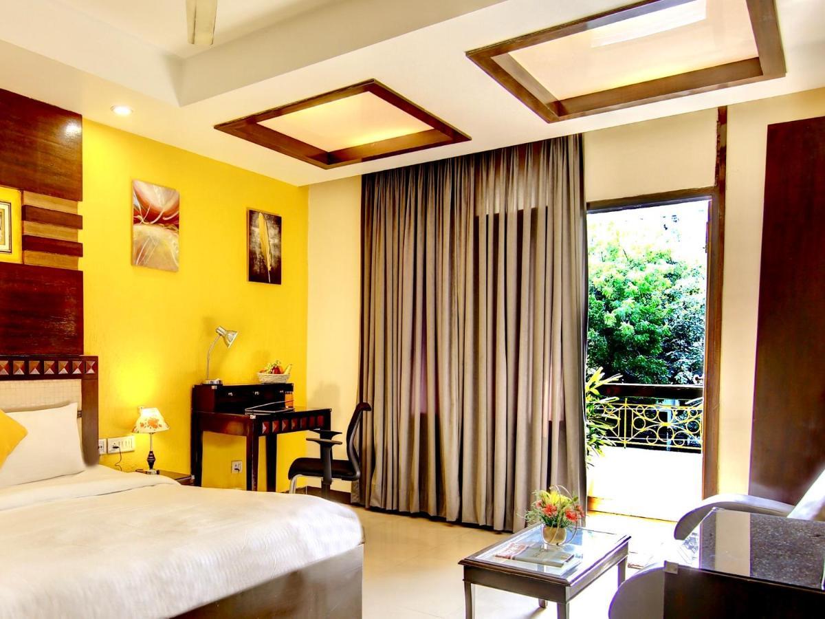 Lime Stays B&B Gk-2 At Greater Kailash Metro South Delhi Nearby Saket Select City Нью-Дели Экстерьер фото