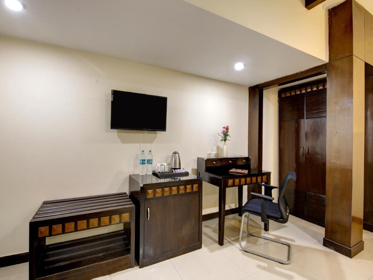 Lime Stays B&B Gk-2 At Greater Kailash Metro South Delhi Nearby Saket Select City Нью-Дели Экстерьер фото