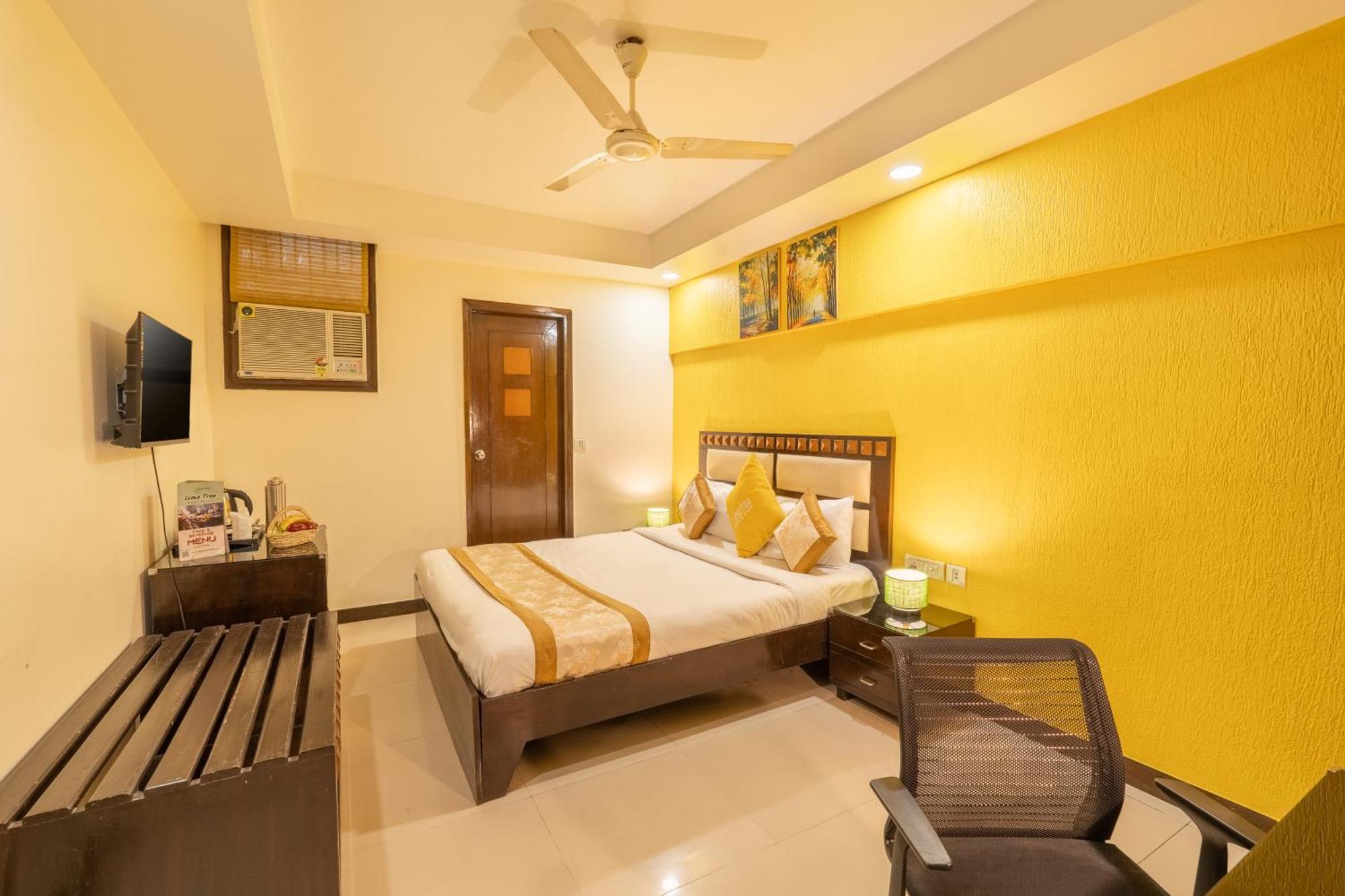 Lime Stays B&B Gk-2 At Greater Kailash Metro South Delhi Nearby Saket Select City Нью-Дели Экстерьер фото